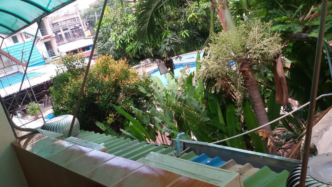 Jasmin Guest House Pattaya Exterior photo