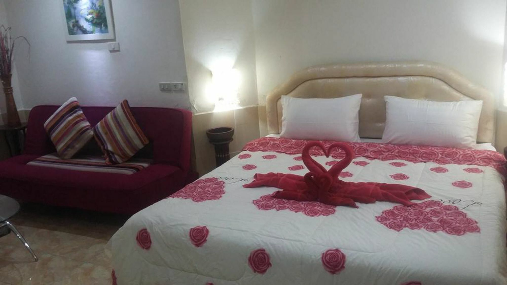 Jasmin Guest House Pattaya Exterior photo