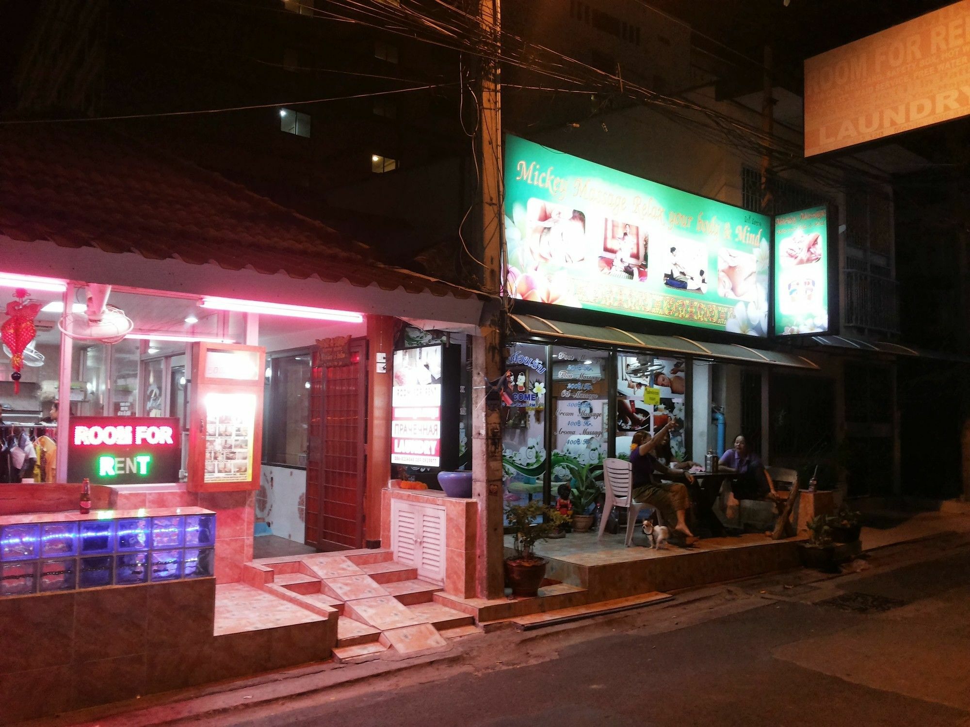 Jasmin Guest House Pattaya Exterior photo
